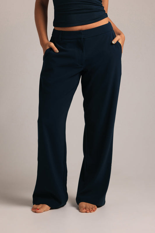 The Modern Straight-Leg Trousers - True Navy