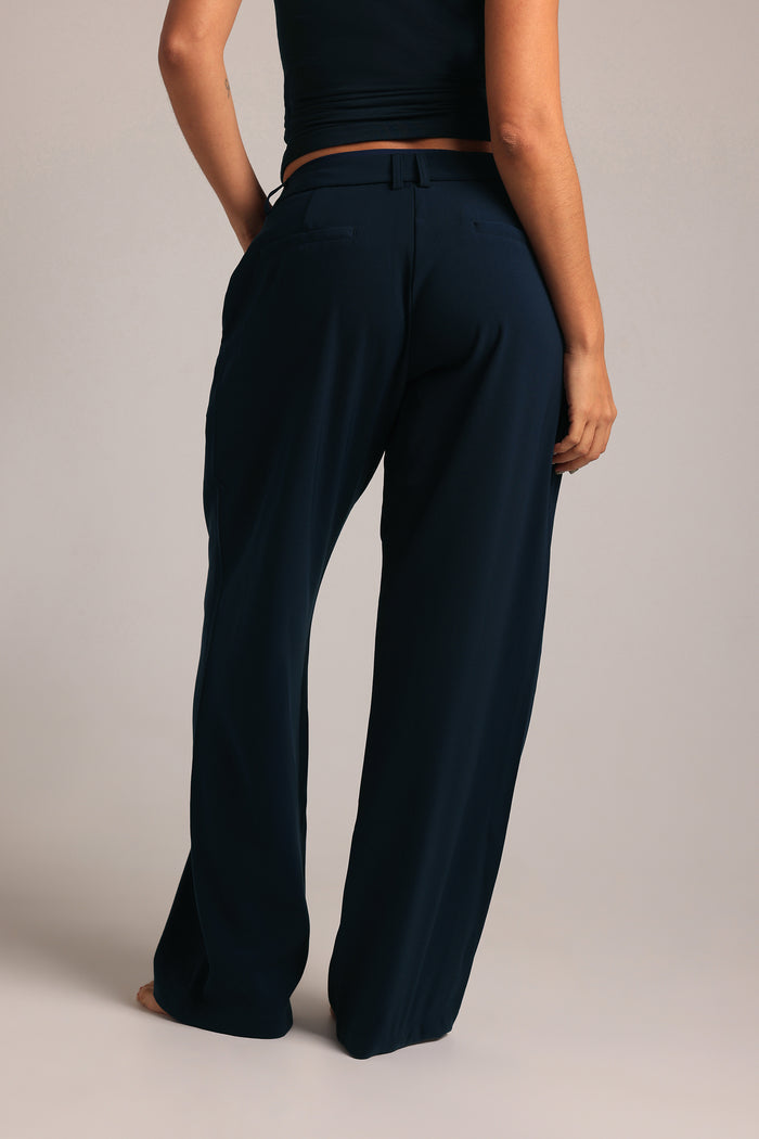 The Modern Straight-Leg Trousers - True Navy