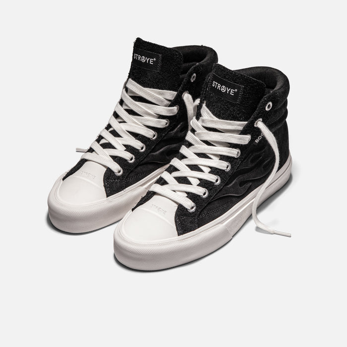 STRAYE Venice XO Suede – front angled view skate sneaker