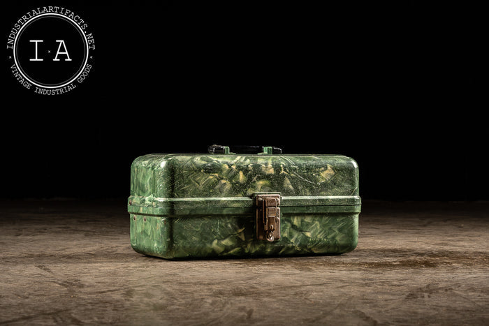 Vintage Psychedelic Green Swirl Expanding Chest