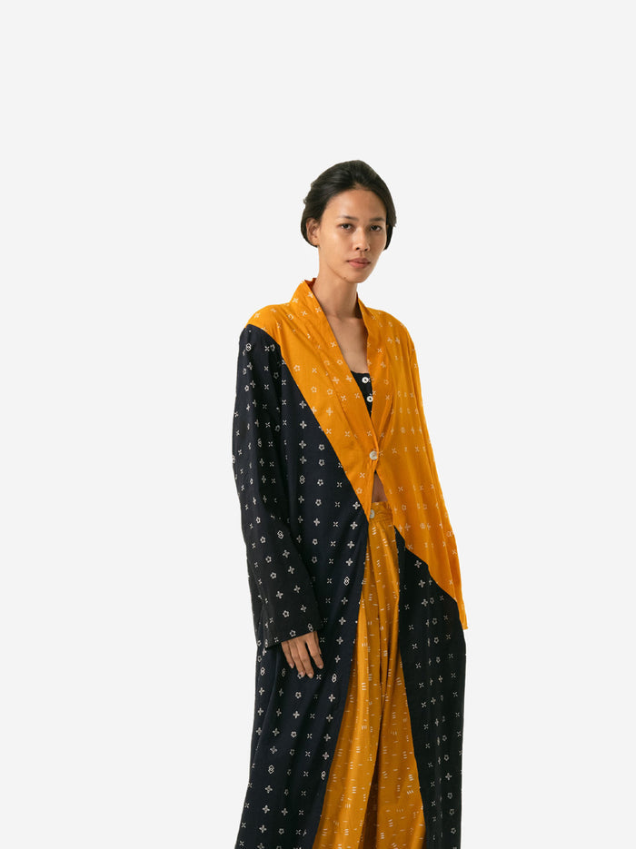 "Wiji" - Button Robe