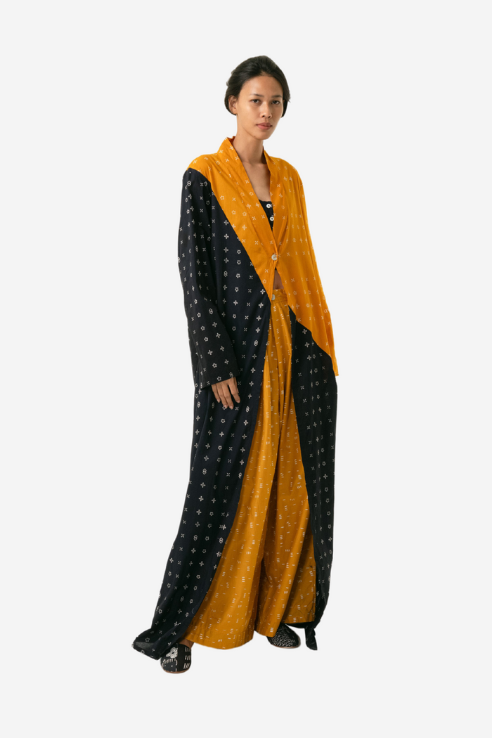 "Wiji" - Button Robe